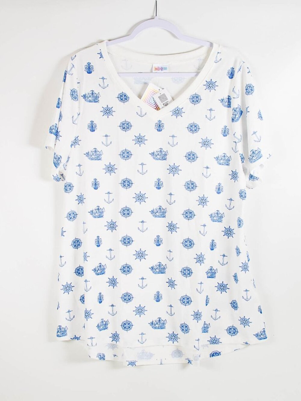 LuLaRoe Christy 2XL Nautical Anchor Ship Wheel V-Neck NWT